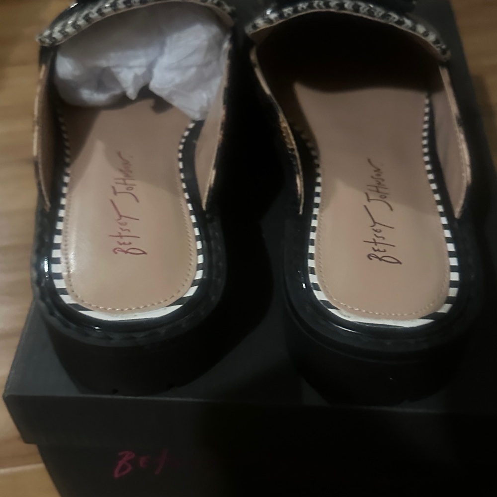 Betsey Johnson Black Shoe mule - Picture 6 of 7